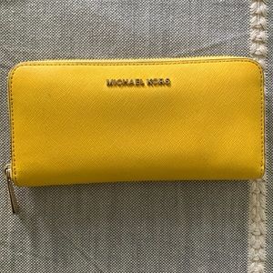 Michael Kors wallet